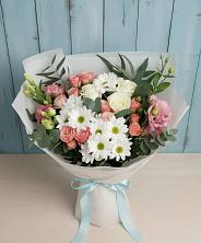 Букет цветов из:  Розы, Лизиантусы и Хризантемы в Сапогово