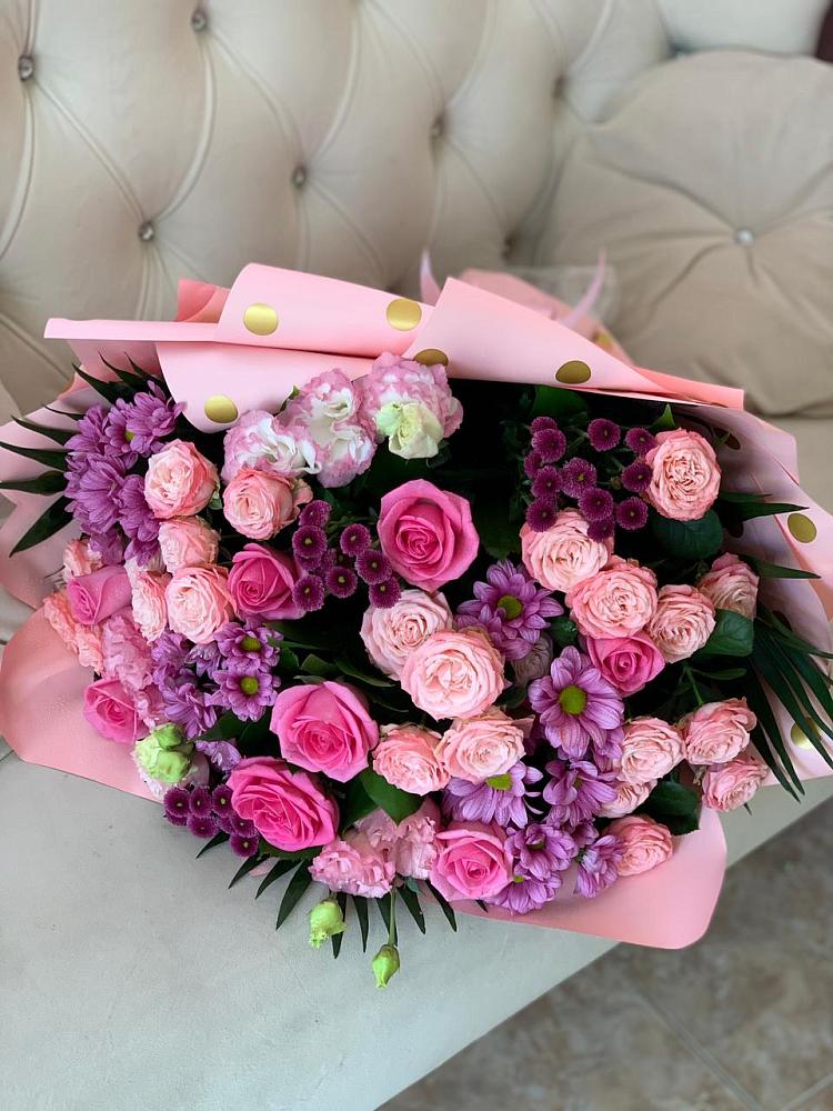 Букет цветов из: Хризантемы, Розы и Лизиантусы в Сапогово