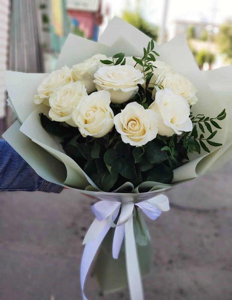 Букет Белые розы Проуд в Сапогово