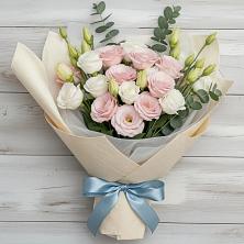 Букет цветов из:  Лизиантусы в Сапогово