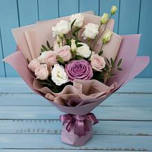 Букет цветов из:  Розы и Лизиантусы в Сапогово