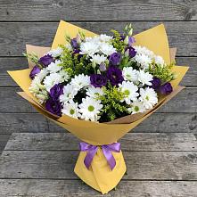 Букет цветов из:  Ирисы, Хризантемы и Ромашки в Сапогово