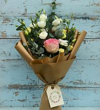 Букет цветов из:  Розы и Лизиантусы в Сапогово