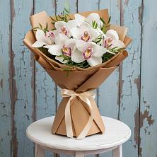 Букет цветов из:  Орхидеи и Розы в Сапогово