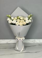 Букет цветов из:  Розы и Лизиантусы в Сапогово